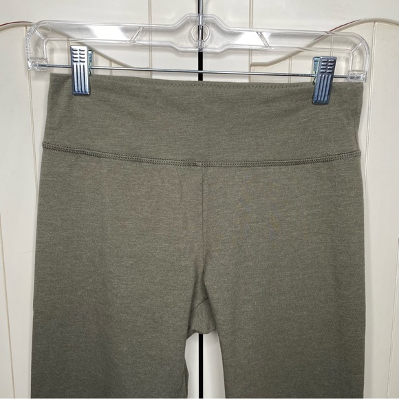 Aerie Olive Green Leggings Size Medium Long - Picture 3 of 6